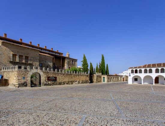 Cafetería de la Hospedería Puente de Alconétar