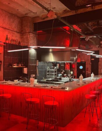 EL BAR Old School Food